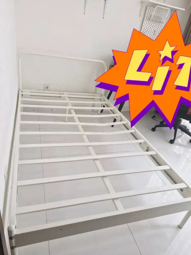 Ranjang tidur lyon dari informa