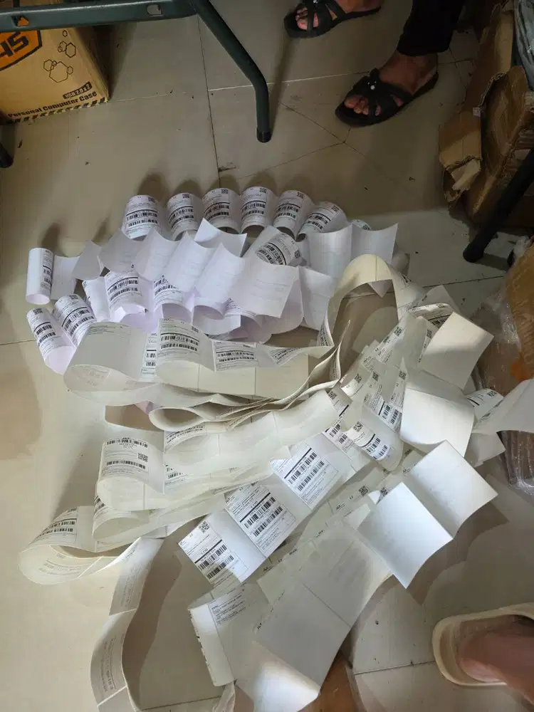 Dicari tenaga kerja untuk Pria Packing Angkat Barang dan serabutan