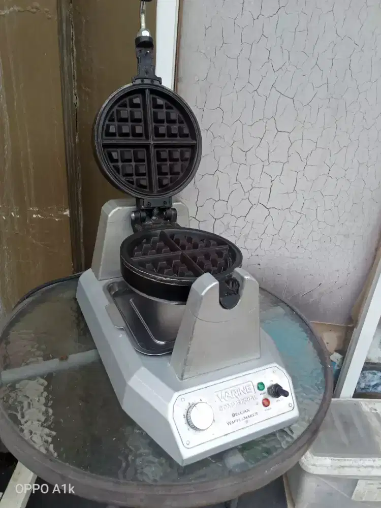 Belgian waffle maker merek Waring type bb180e