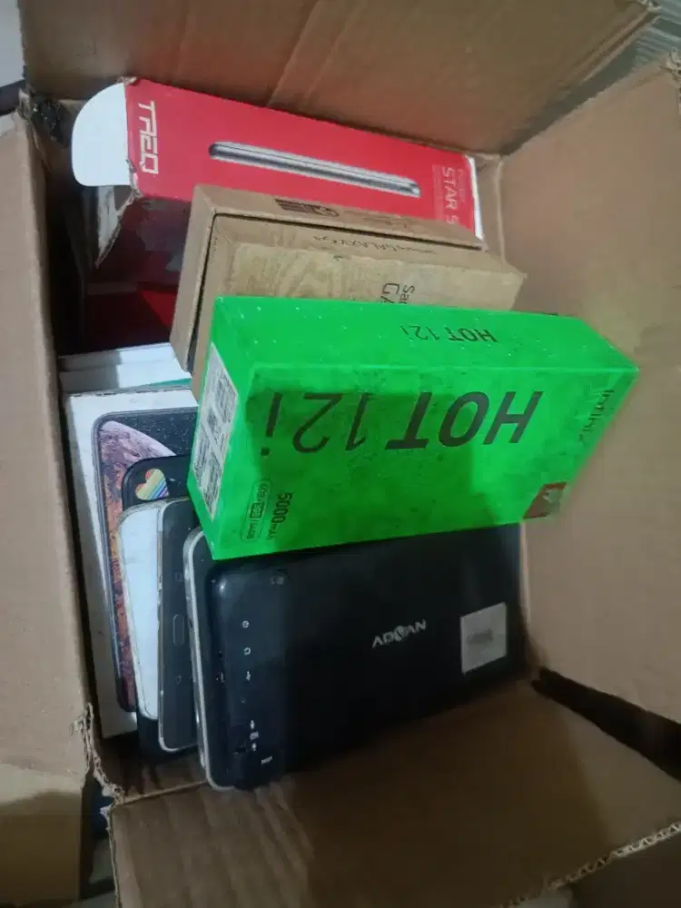 Aneka hp rusak dan normal bisa di borong