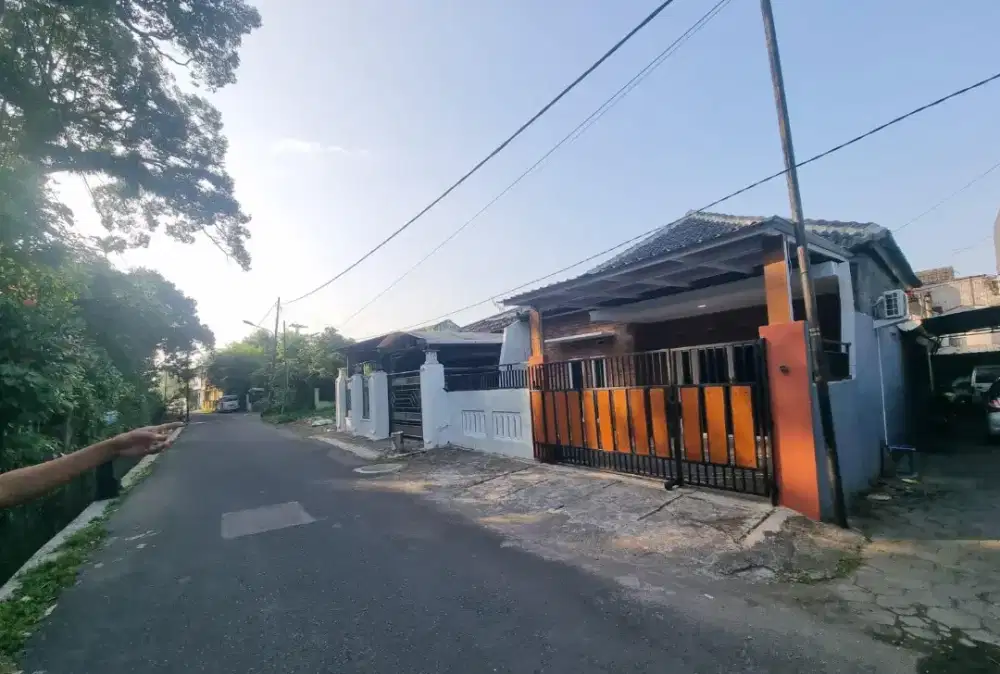 Rumah strategis timur Kampus UAD, dekat pasar Giwangan dn terminal bus