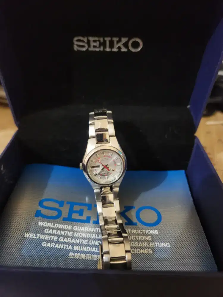 Jam Tangan Seiko