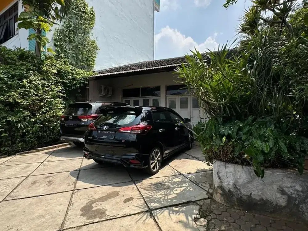 Rumah Luas & Premium Lingkungan Tenang Lokasi Bintaro Pesanggrahan Jakarta Selatan