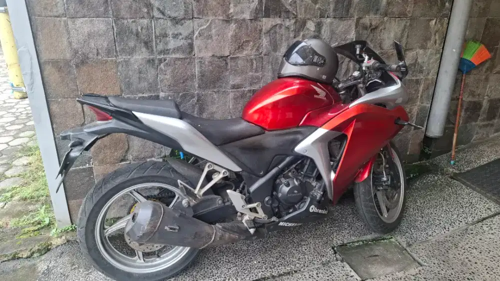 DIJUAL!
HONDA CBR 250CC THAILAND
Tahun 2012