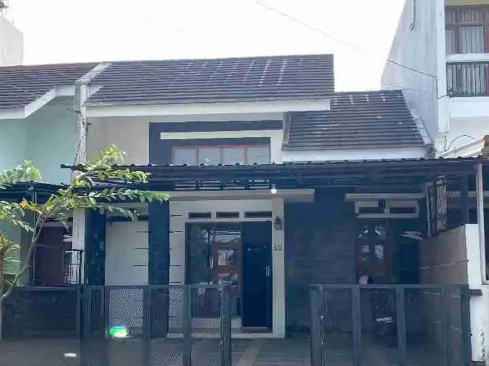 Rumah Luas Terawat di Komplek Antapani Kidul Luas Tanah 133 hanya 1,65 Milyar Nego