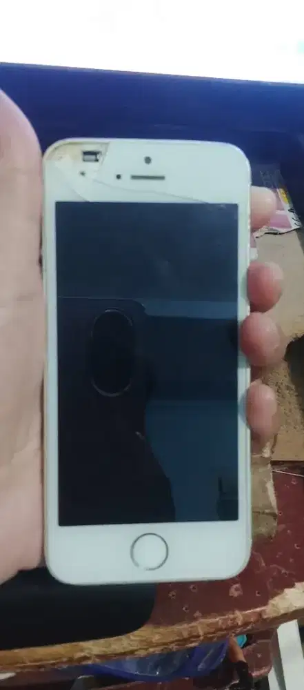 Iphone 5s barang bekas