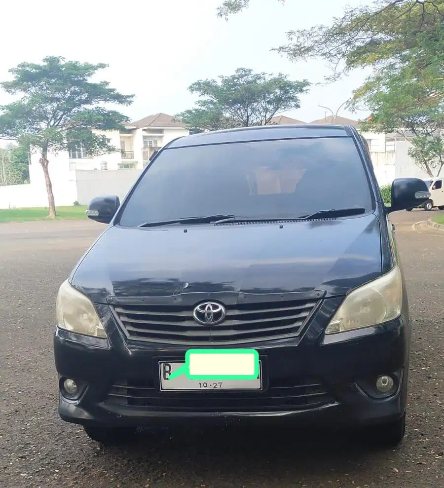 Toyota Kijang Innova 2012 Bensin