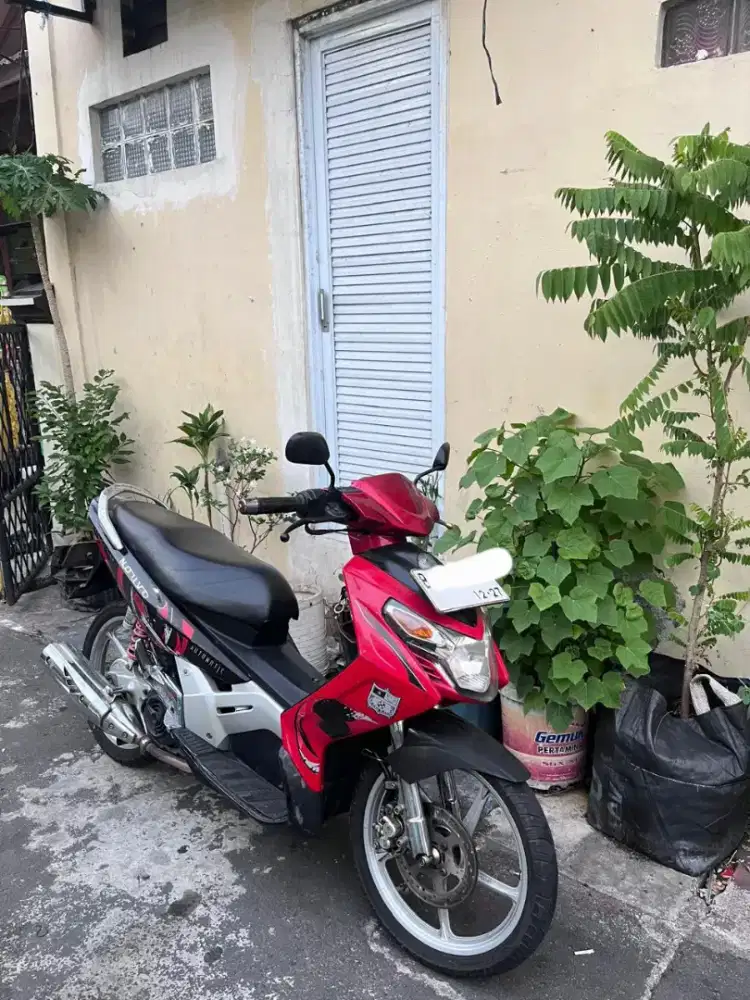 Dijual : Yamaha Nouvo z 2005 Pajak hidup