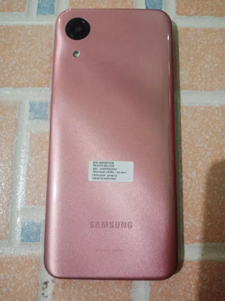 Jual hp Samsung A03 core ram 2 32 minus pemakaian
