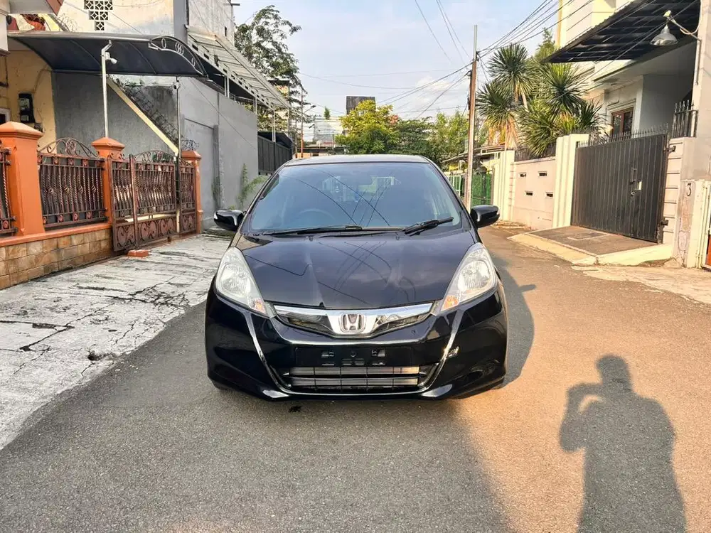 Honda jazz s 2013