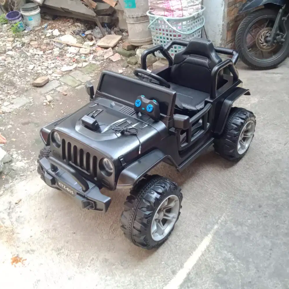 Mobil aki anak jeep