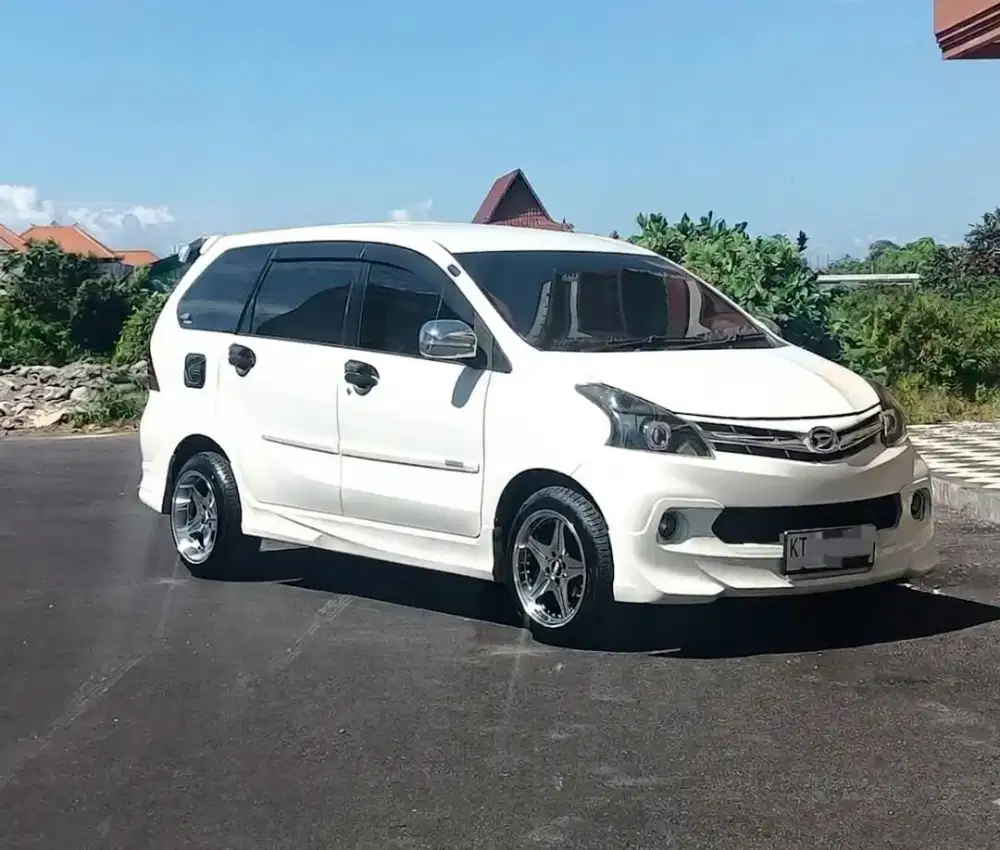 Daihatsu Xenia tipe R 1,3