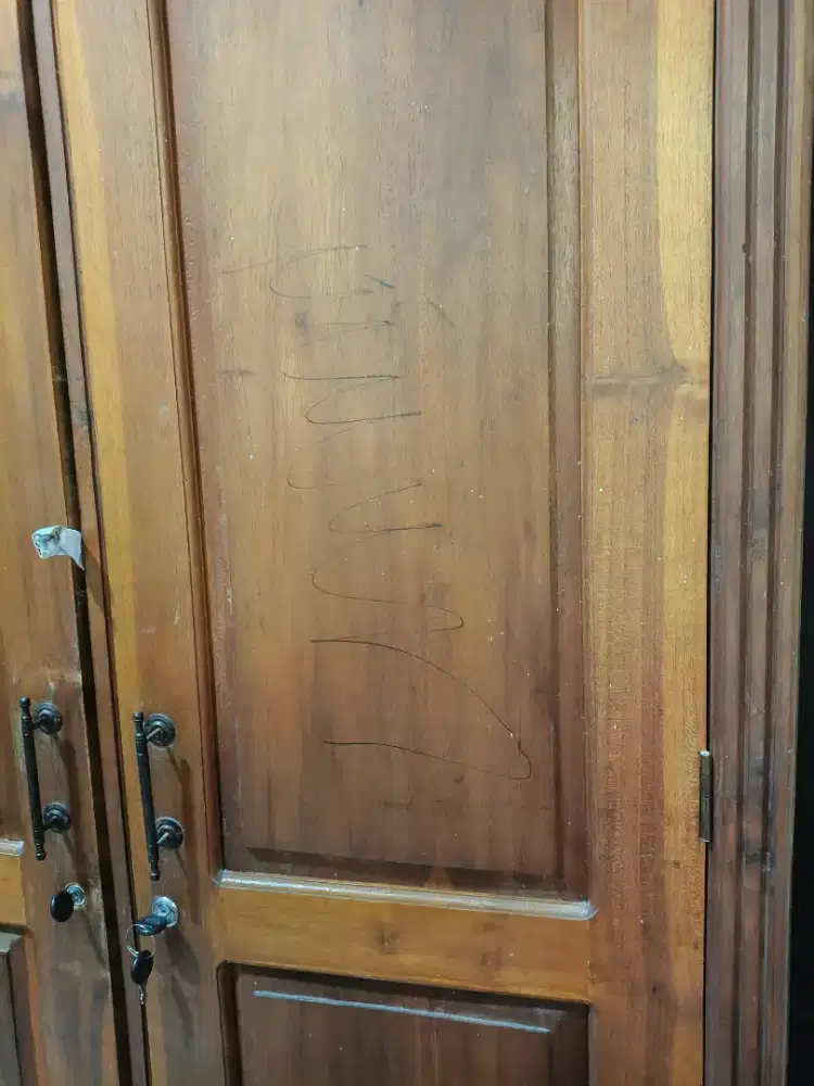 On sale lemari kayu jati