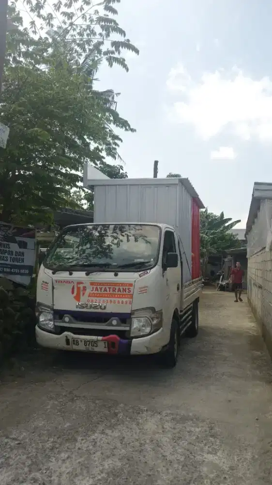 Jasa angkut kontainer