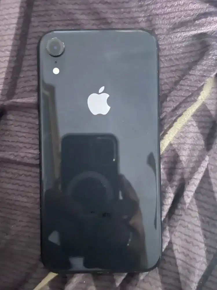 iphone XR 64gb inter second dus warna putih