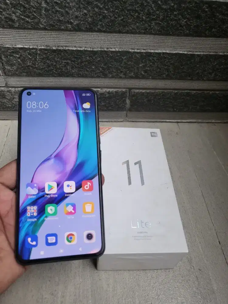 Dijual cepat xiomi mi 11 lite ram 8/128 Fullset