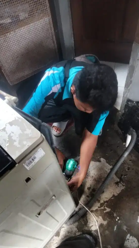 Jasa cek ac & isi freon Bergaransi