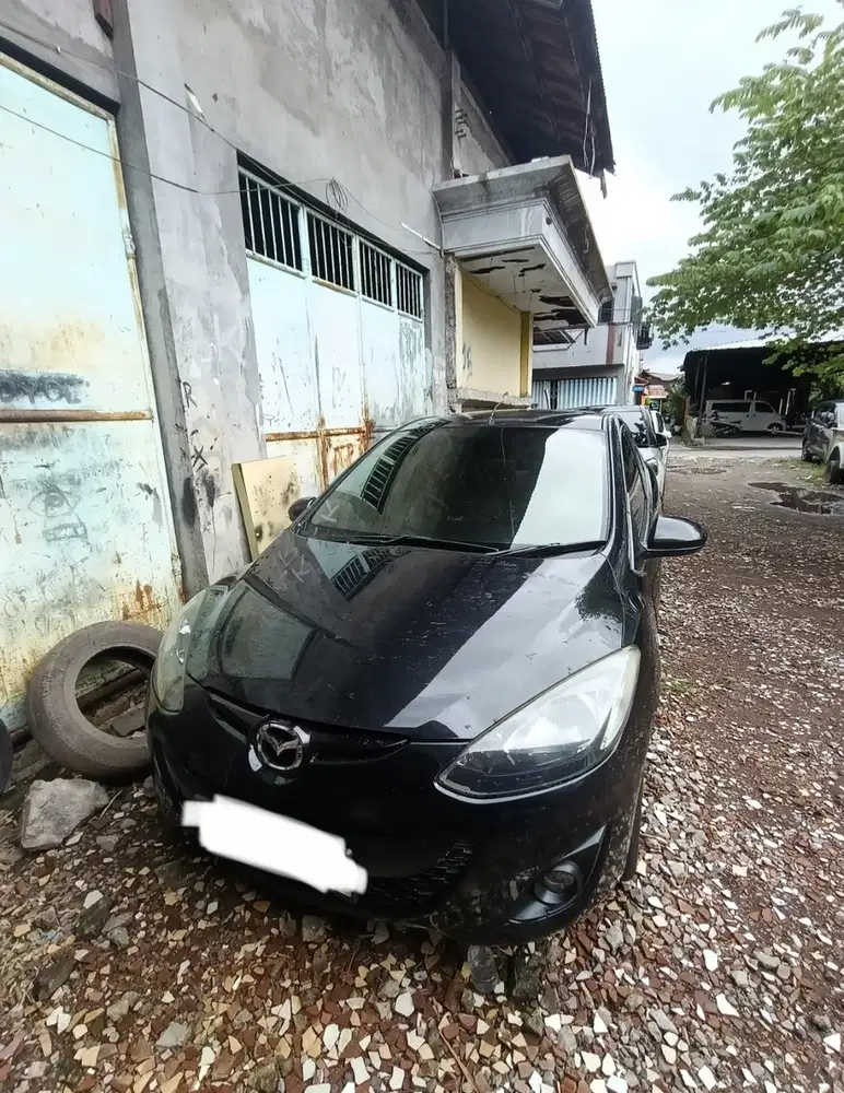 Mazda 2 2011 Bensin