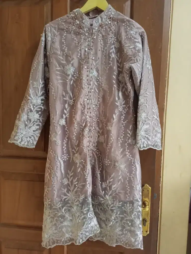 Sale kebaya tunik brukat wanita Masih bagus oke murah aja  baju pesta