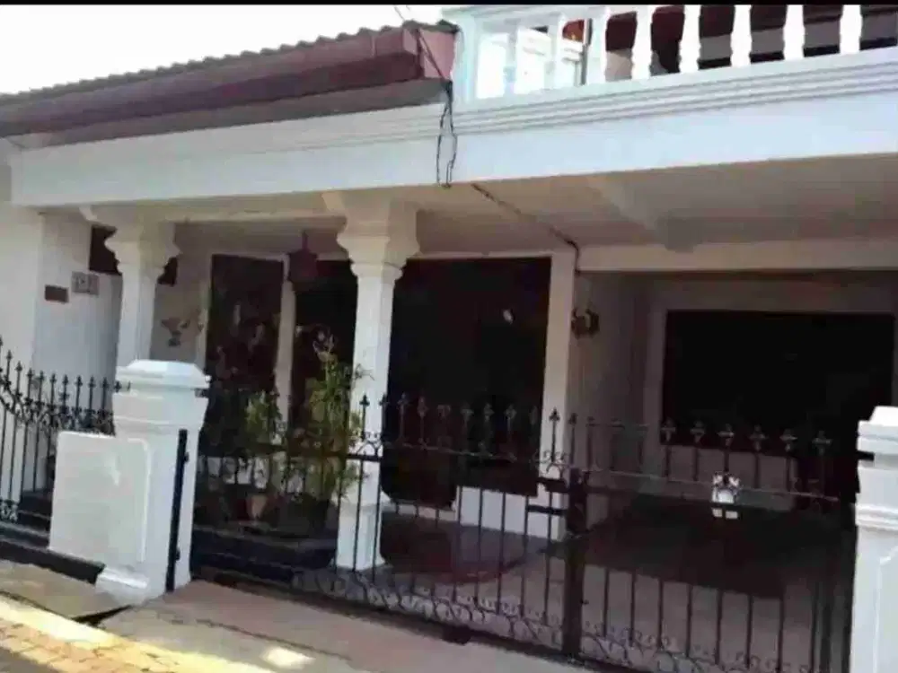 Rumah Secondary Kokoh dan Terawat di Bintara Bekasi