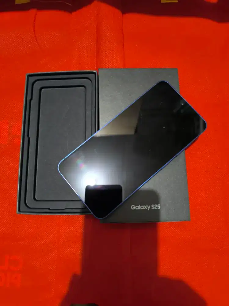Samsung Galaxy S25 12/256Gb fullset
