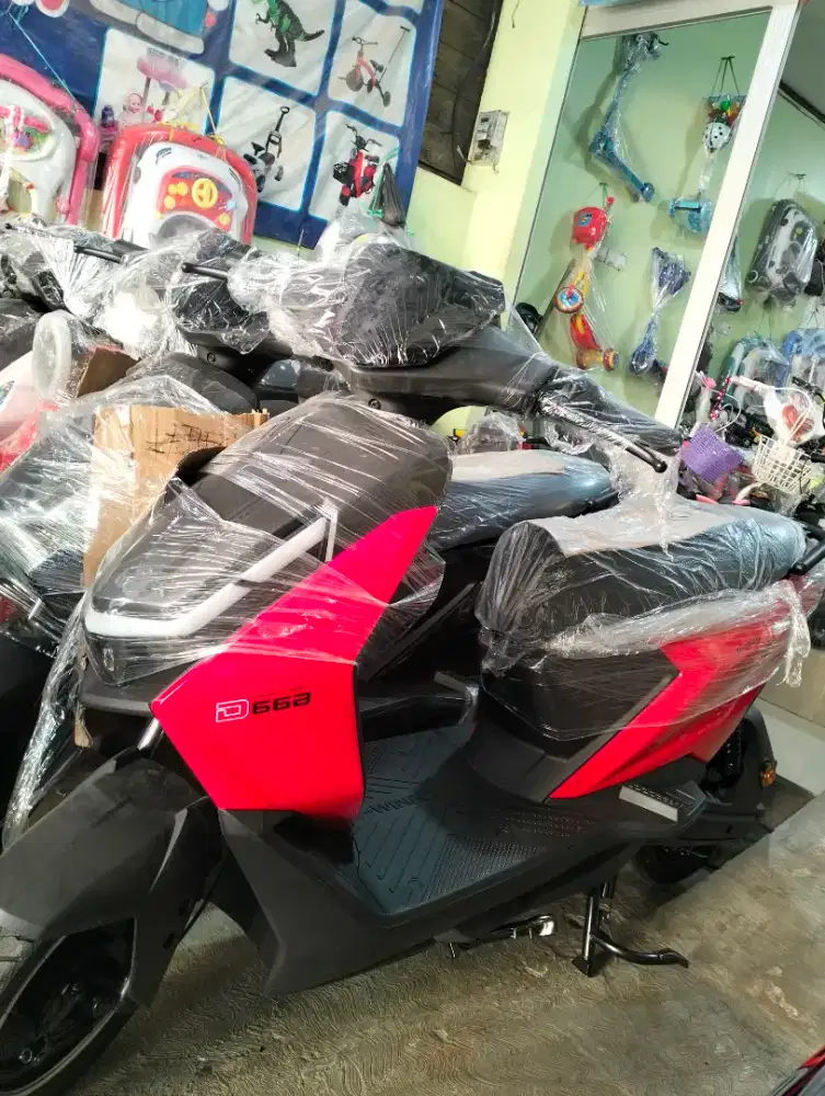 SEPEDA LISTRIK D66B UWINFLY