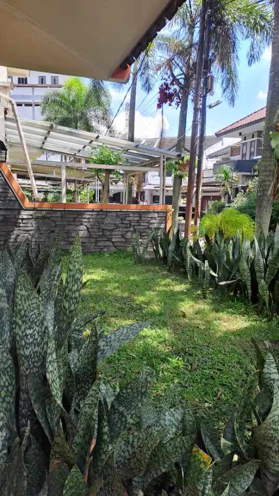 Rumah adem bagus siap huni di suryalaya buah batu jalan lebar