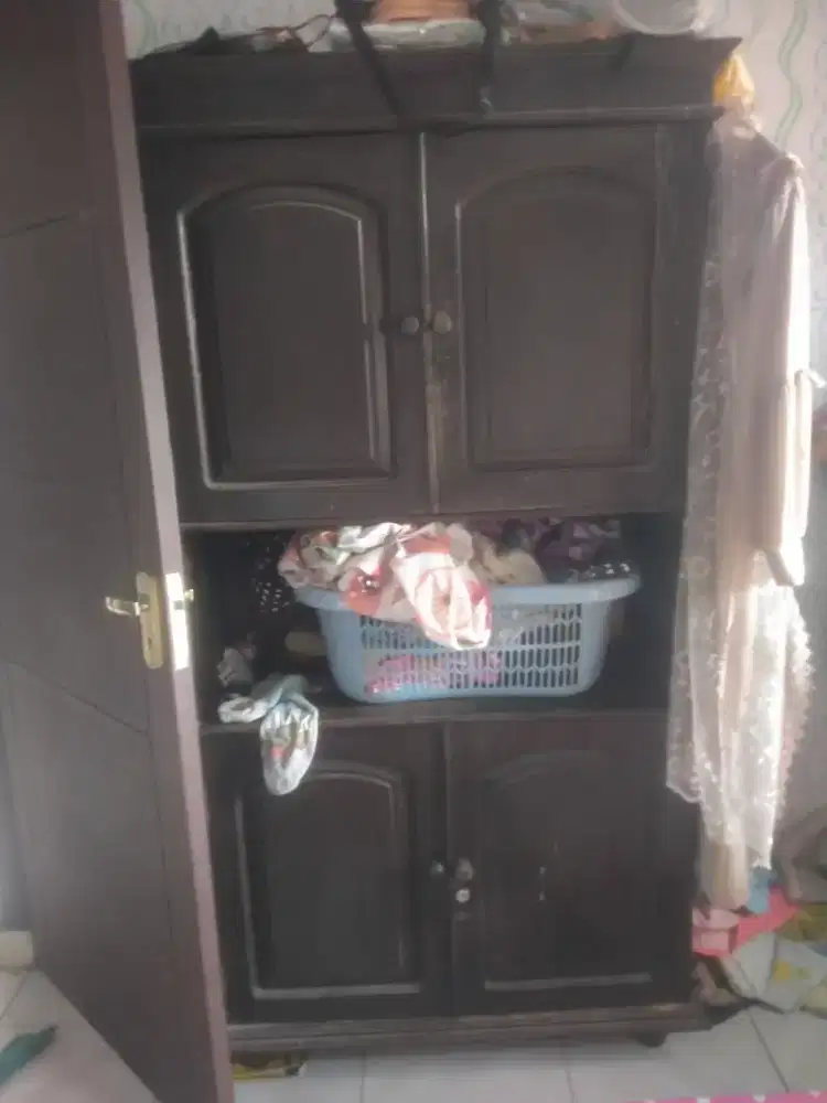 Lemari kayu murah
