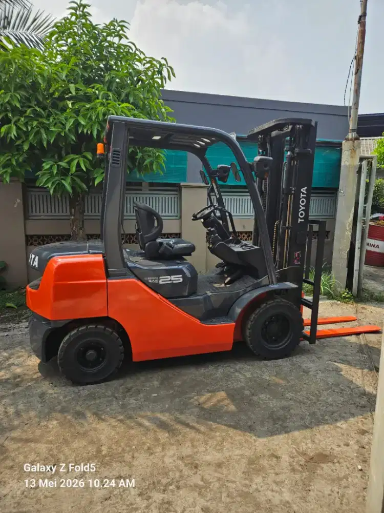 Forklift Toyota 2,5 Ton,Manual,Threelift 5 Meter,1DZ,8FD25,Tahun 2019