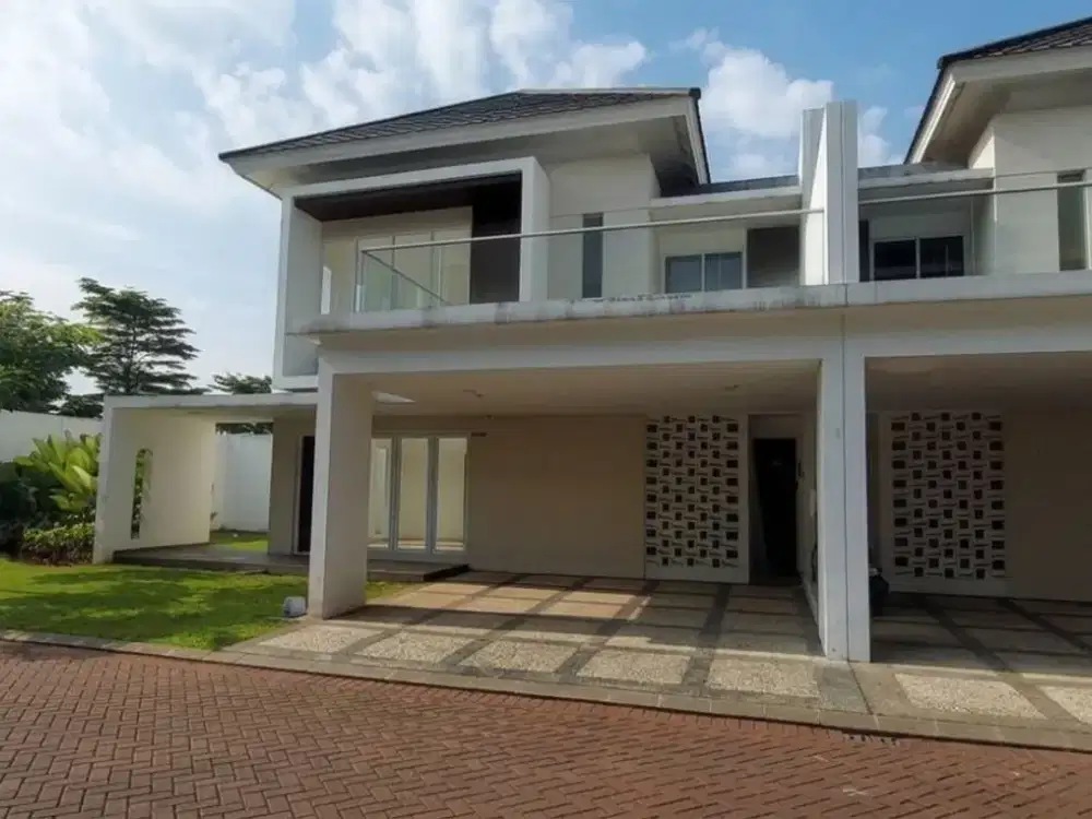 Dijual Rumah Mewah Hoek di The Riviera Metland Bebas Banjir