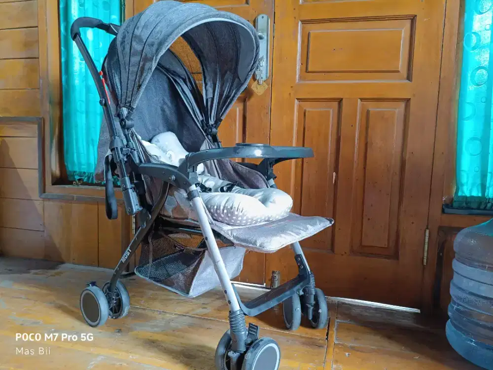 Di jual aj STROLLER CREATIVE BABY MOST