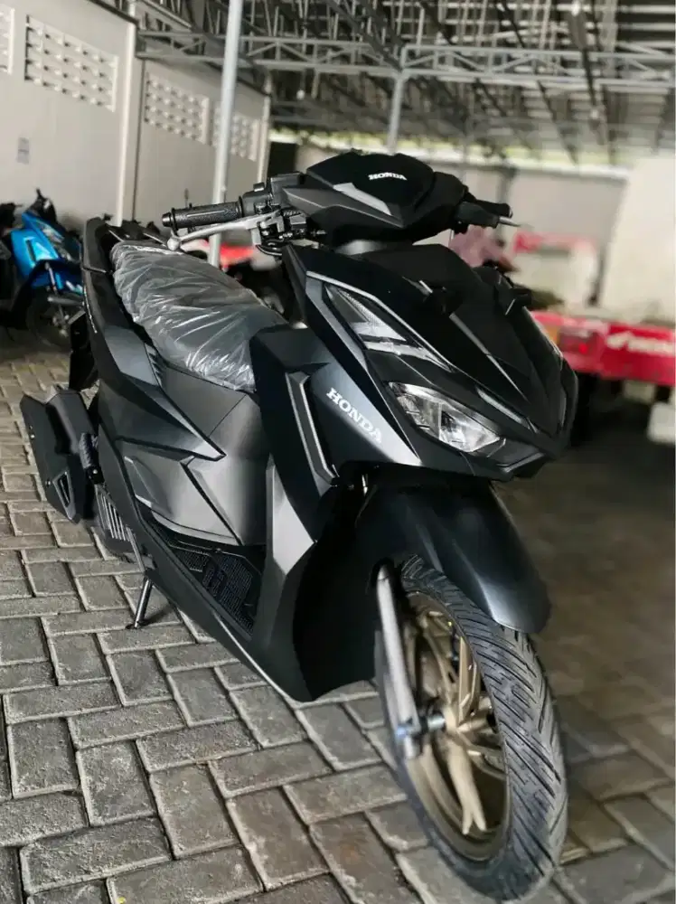 HONDA VARIO 125 ISS BLACK