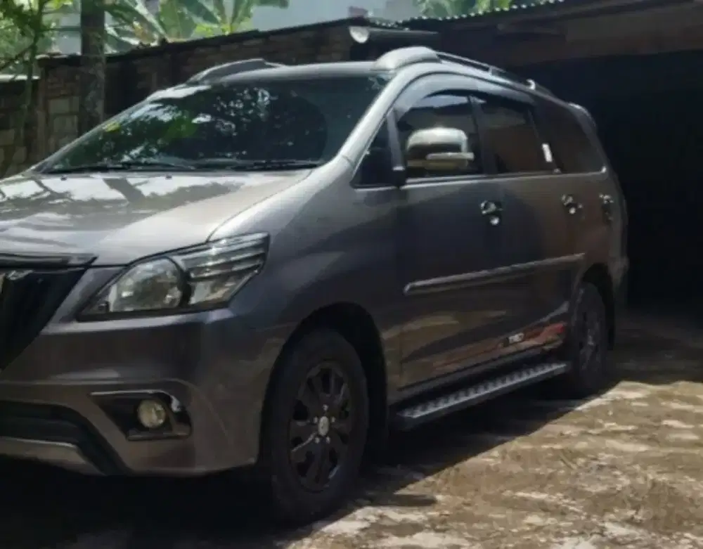 Kijang Innova barong 2.0 G 2015 bensin