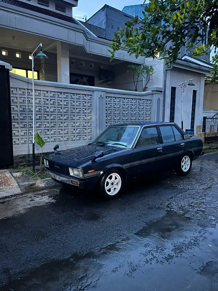 Toyota Corolla 1981 Bensin