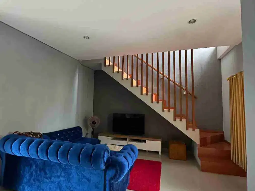 Segera di jual Rumah semi villa  dan semi furnished berkualitas di Dalung dekat buduk dan Abianbase badung Bali.