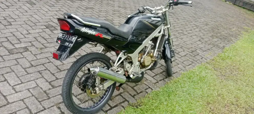 Kawasaki Ninja R