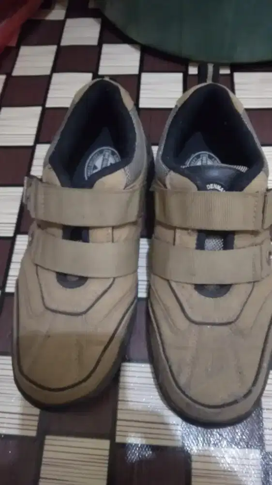 Sepatu weidenman