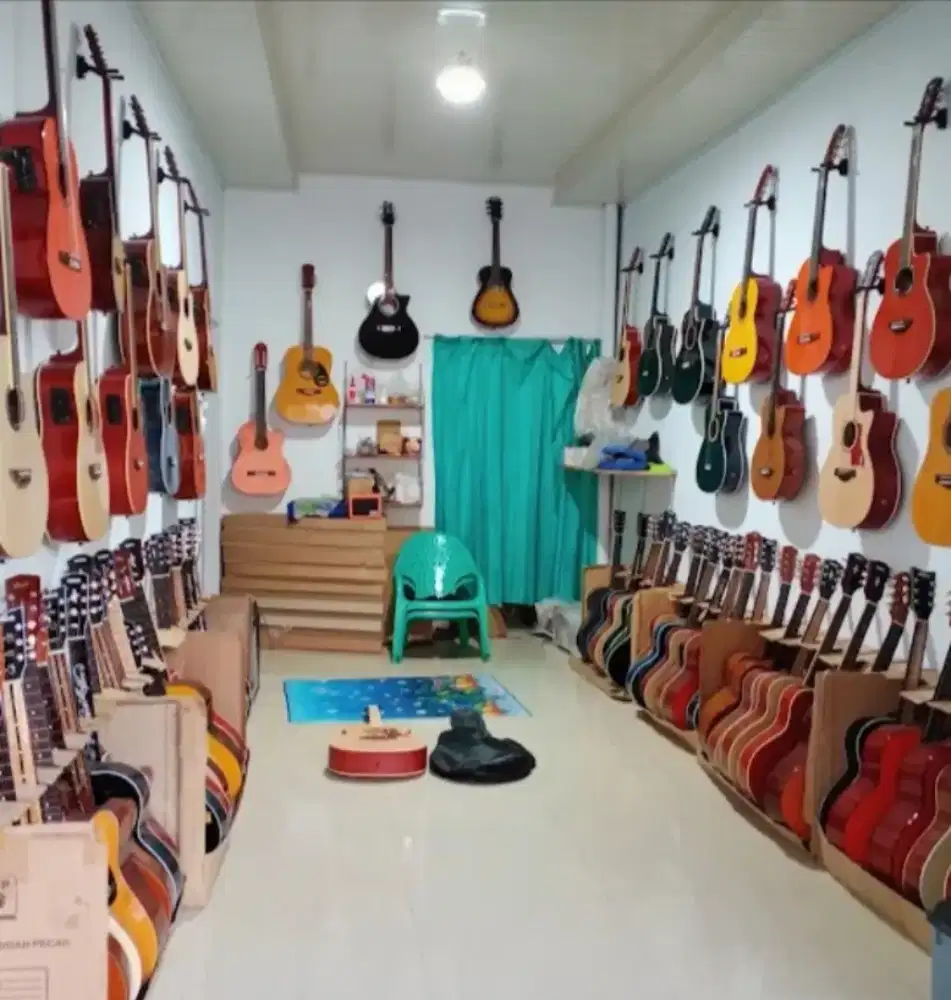 GITAR AKUSTIK YAMAHA