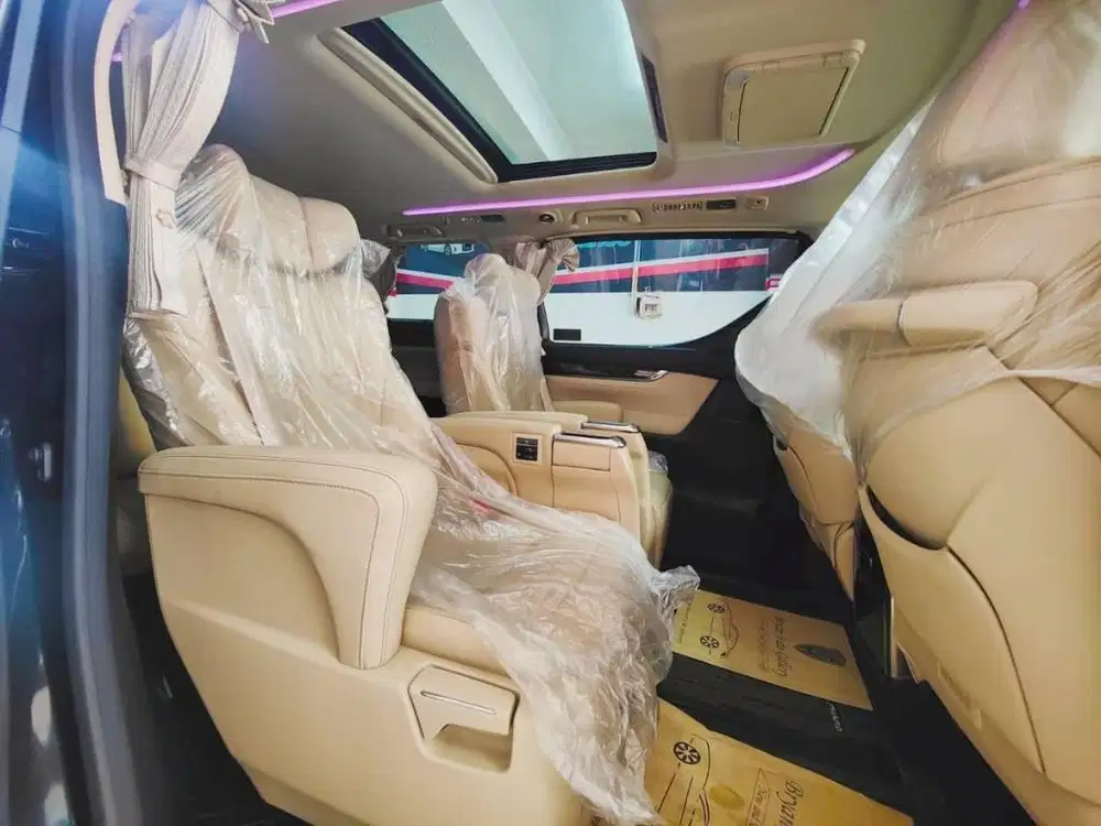 READY ALPHARD G 2023 TRANSFORMERS PILOT SEAT PUTIH APIK