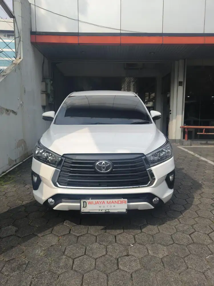TOYOTA INNOVA 2.4 G A/T DIESEL 2024