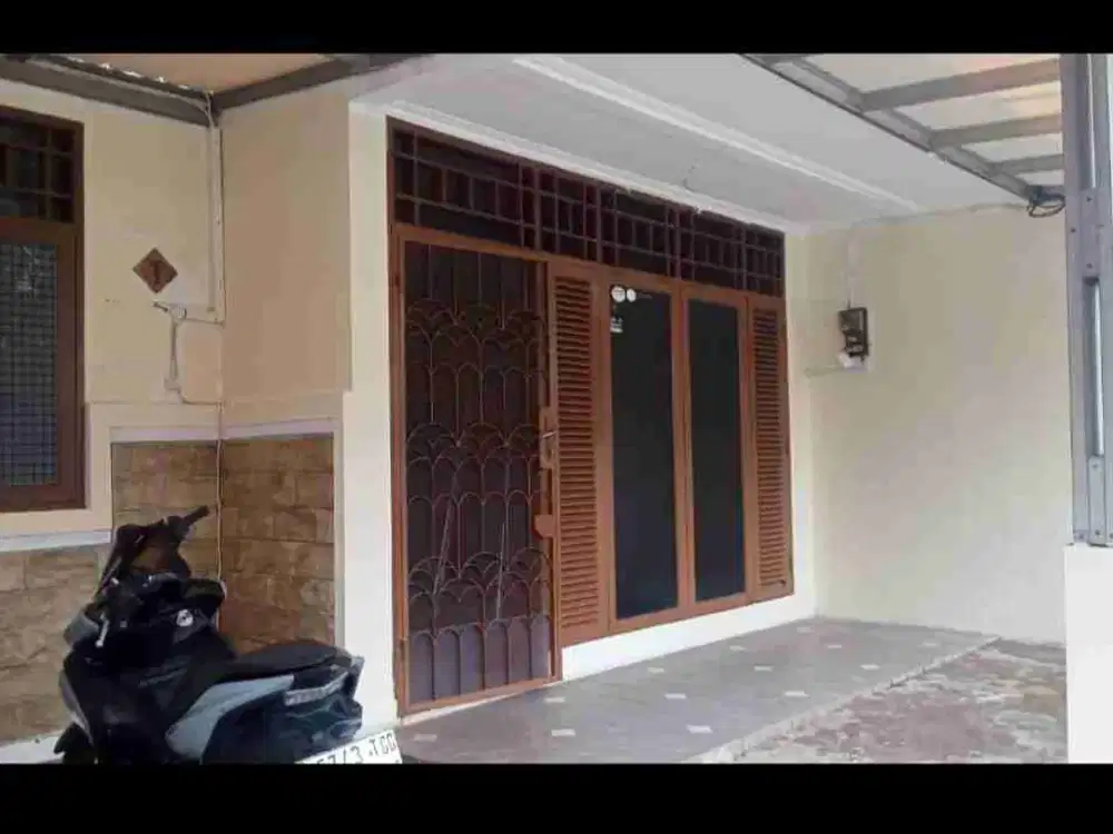 Disewa rumah lingkungan nyaman Pondok kelapa Jakarta timur