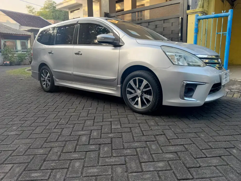 Nissan Grand livina 2018 /19 AT HWS autech