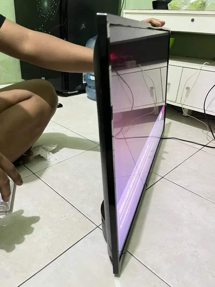 Tv merek LG 32 in
