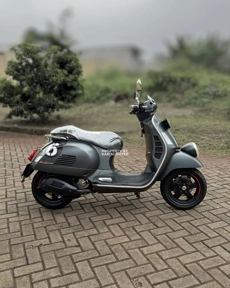VESPA SEI GIORNI II 300 HPE LIMITED EDITION 2021 TERMURAH