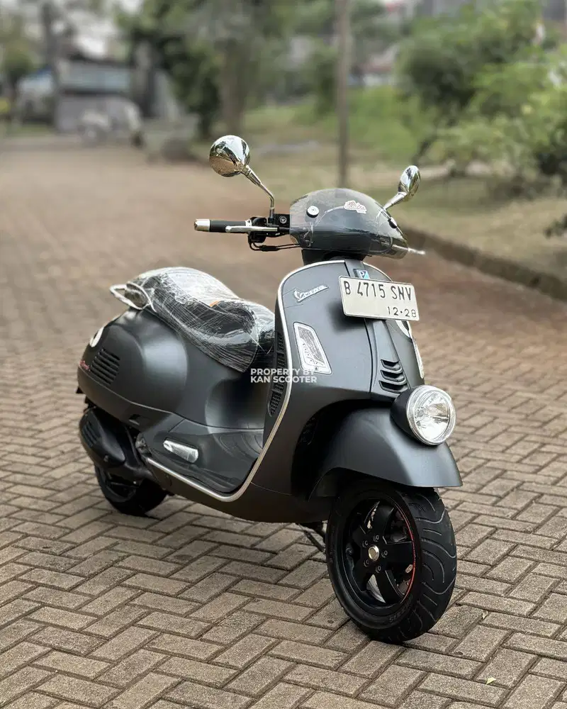 VESPA SEI GIORNI II 300 HPE LIMITED EDITION 2021 NO MINUS