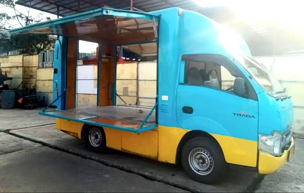 2rbKM SEPERTIBARU MURAH Isuzu traga food truck 2023 bok truk pameran