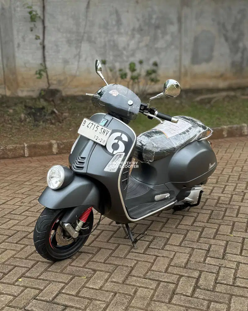 VESPA SEI GIORNI II 300 HPE LIMITED EDITION 2021 BERGARANSI