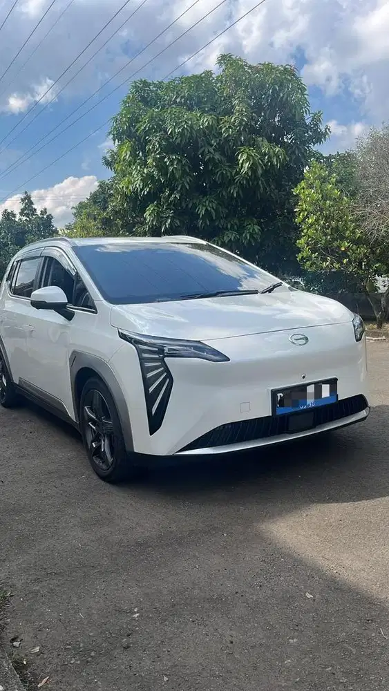 Aion Y plus exclusive at 2024 putih