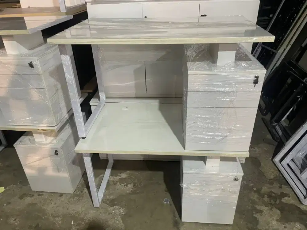 Meja belajar - meja kantor uk 120