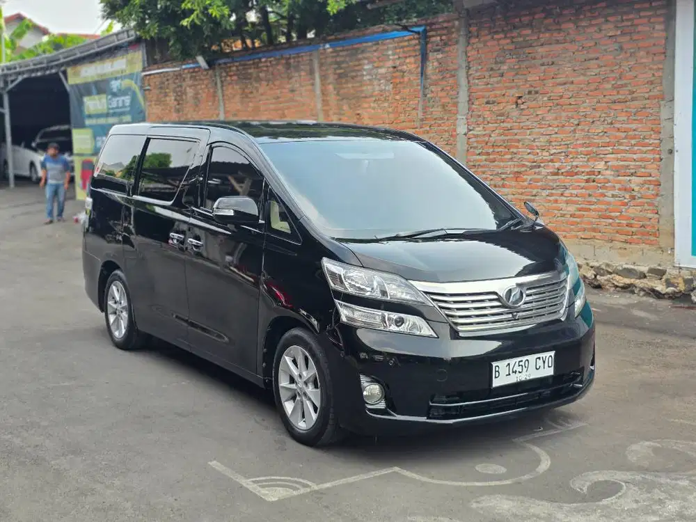 Vellfire ZG 2.4 Matic 2010 Sunroof Dp 10 Juta